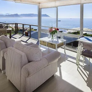 Apartment Penguins View, Simon's Town