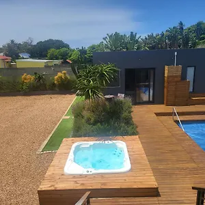 https://nova-boutique-hotel.port-elizabeth-hotel.com